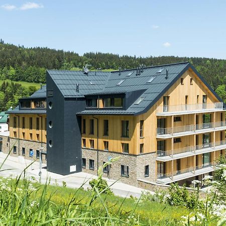 Ski&Bike Apartman Blue ヤンスケー・ラーズニェ エクステリア 写真